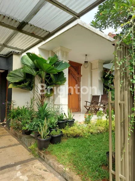 image DIJUAL RUMAH LUAS TANAH KUSIR - JL DELMAN INDAH, KEBAYORAN LAMA UTARA, JAKSEL | LT 288 M² (3)