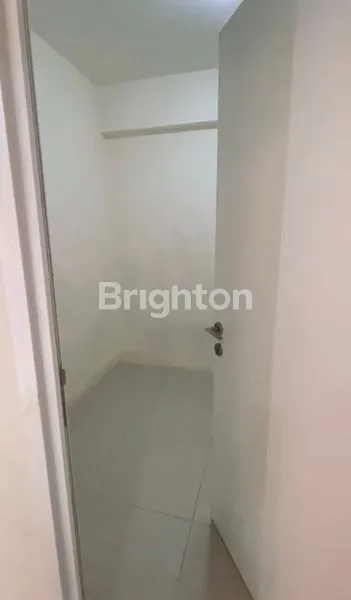 image UNIT HOOK 2 BR, VIEW KOLAM & DEKAT LIFT DI GREEN PRAMUKA CITY (3)