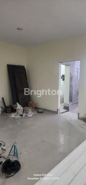 image RUMAH HOEK BARU RENOVASI DI REGENSI MELATI MAS (2)