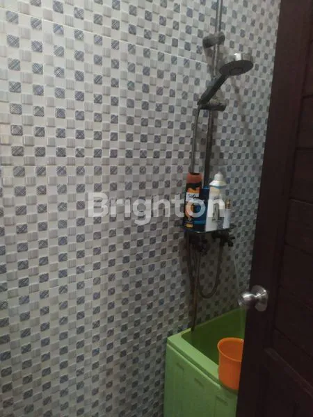 image RUMAH MEWAH 2 LANTAI, HARGA MURAH DI JL JUANDA SAMARINDA  (7)