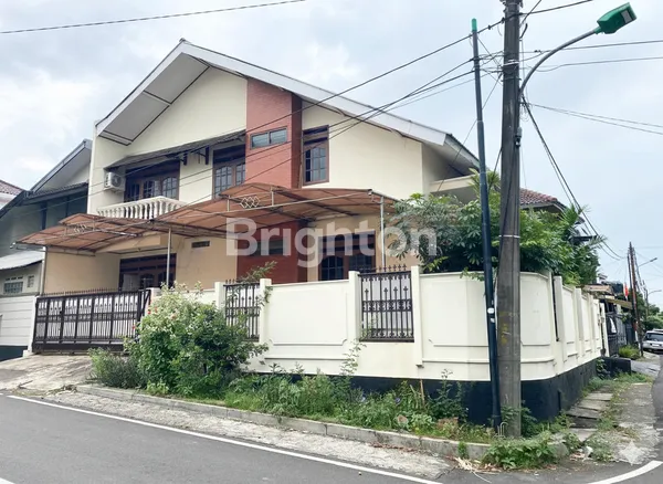 image RUMAH HOOK 2 LANTAI, LT 230M² DI PONDOK KELAPA (1)