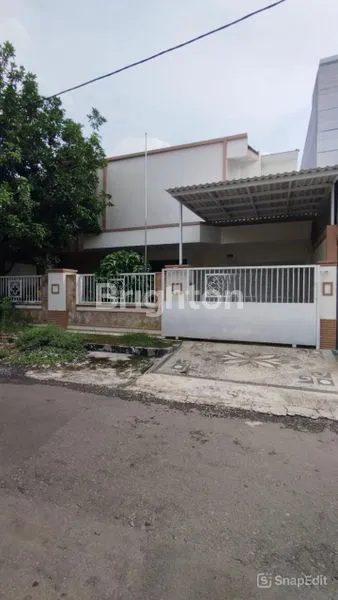 image RUMAH DHARMAHUSADA INDAH TENGAH BAGUS TERAWAT DEKAT KERTAJAYA, ARAYA, MANYAR (1)