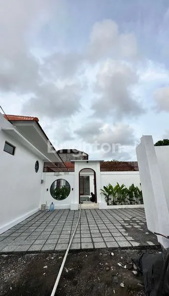 image VILLA BRAND NEW DISEWAKAN DI KEROBOKAN BALI (1)