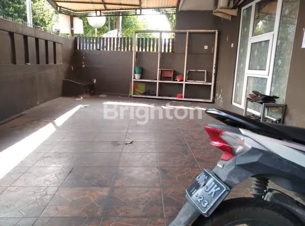 image INVESTASI IDEAL: RUMAH 11 KT, LAHAN LUAS DI JAKARTA TIMUR (2)
