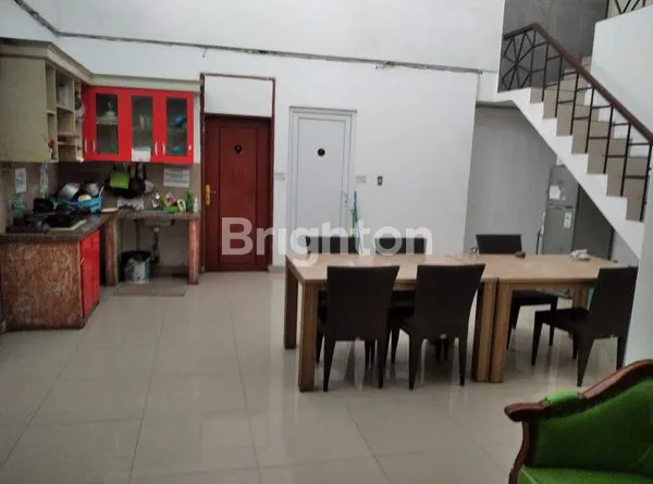 image INVESTASI IDEAL: RUMAH 11 KT, LAHAN LUAS DI JAKARTA TIMUR (3)