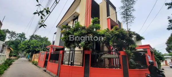 image RUMAH HOOK 2 LANTAI DI JATISAMPURNA, LT 165M² (2)