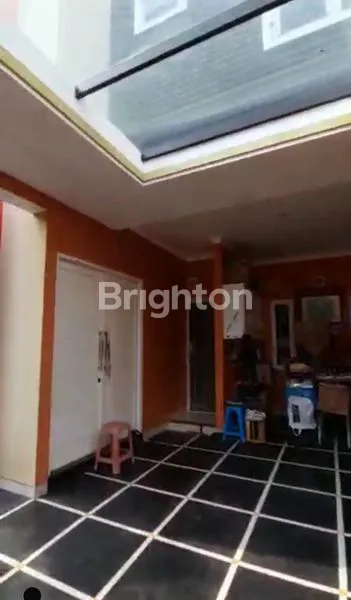 image RUMAH HOOK 2 LANTAI DI JATISAMPURNA, LT 165M² (8)