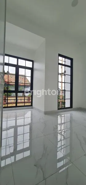 image RUMAH SIAP HUNI DI KOMPLEK BINTARA II – STRATEGIS & NYAMAN! A (5)