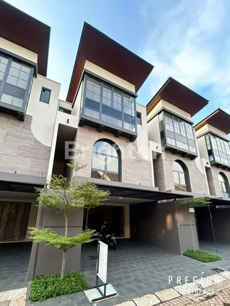 image PRECIUM SIMATUPANG (2)