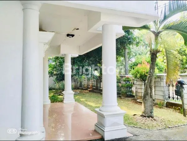 image RUMAH MEWAH 8 KT + KOLAM RENANG DI PONDOK CABE (2)