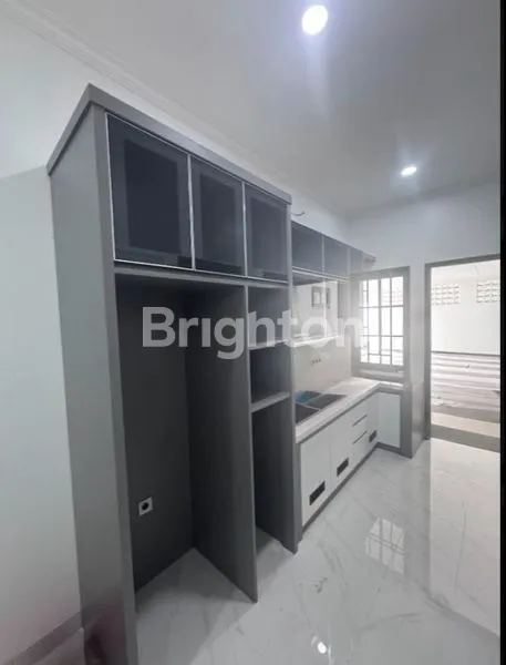 image PRESTIGE AMERICAN CLASSIC RESIDENCE – TOWNHOUSE 4 LANTAI DENGAN PRIVATE POOL & LIFT || PASAR MINGGU, JAKARTA SELATAN (5)