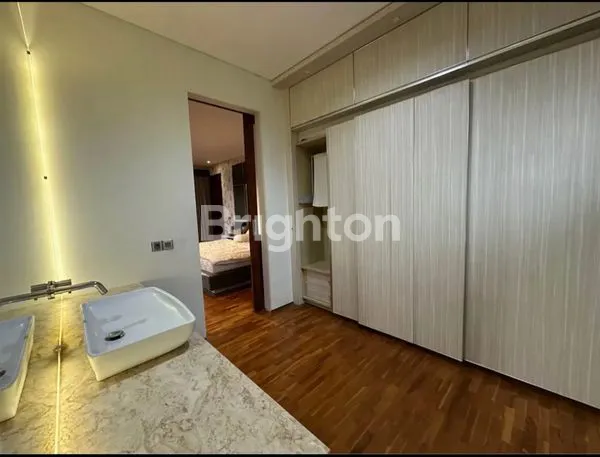 image DIJUAL RUMAH STYLE VILLA MEWAH BERLOKASI STRATEGIS DI JALAN TAMAN WEDASARI, DENPASAR BARAT (4)