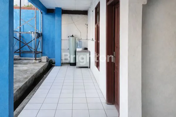 image RUMAH LUAS 633 M² DI KOJA JAKARTA UTARA – DEKAT PELABUHAN, PARKIR 10 MOBIL (3)