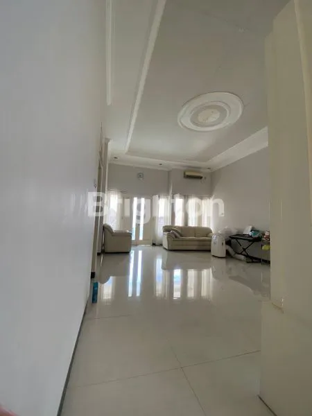 image RUMAH BESAR DISEWAKAN SEMI FURNISH DEKAT UNIVERSITAS BRAWIJAYA MALANG (2)