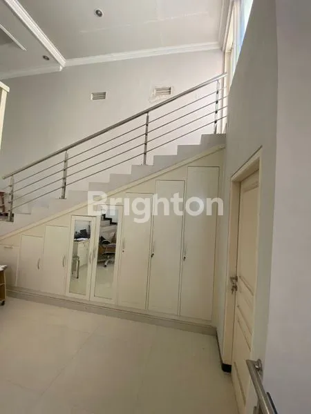 image RUMAH BESAR DISEWAKAN SEMI FURNISH DEKAT UNIVERSITAS BRAWIJAYA MALANG (4)