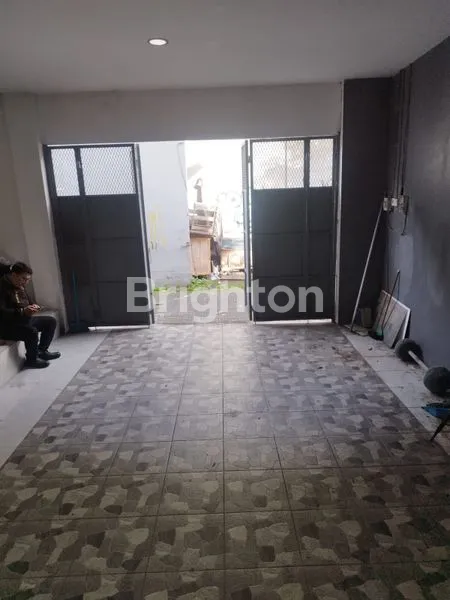 DISEWAKAN SEGERA! ## RUMAH SEMI KANTOR STRATEGIS – GUNUNG SOPUTAN