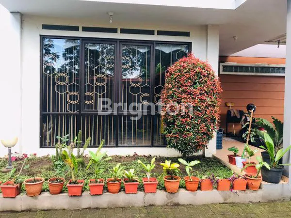 image HUNIAN NYAMAN 2,5 LANTAI DI LEMBANG, SIAP PAKAI (8)