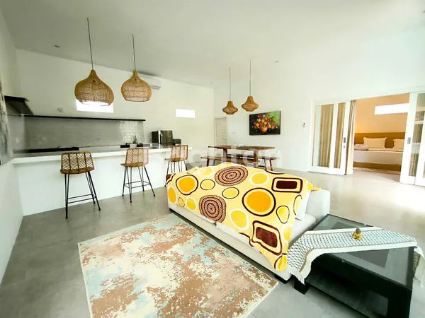 image ELEGANT & COMFORTABLE 3 BR VILLA, FULLY FURNISHED WITH SWIMMING POOL - IN PADANG LINJONG CANGGU,  NEARBY BEACH (3)