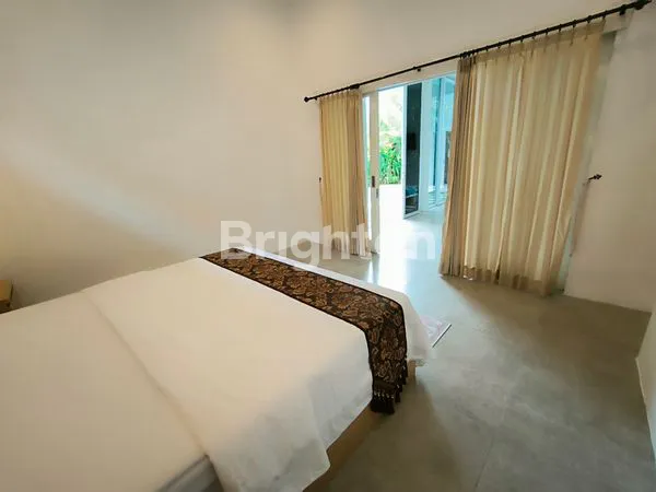 image ELEGANT & COMFORTABLE 3 BR VILLA, FULLY FURNISHED WITH SWIMMING POOL - IN PADANG LINJONG CANGGU,  NEARBY BEACH (5)