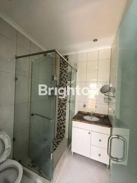 image RUMAH FULLY FURNISHED BARU RENOVASI STRATEGIS DEKAT PINTU TOL KARAWACI TANGERANG  (4)