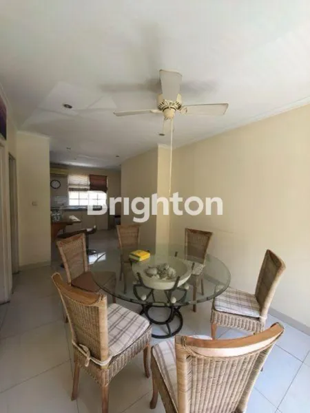 image RUMAH FULLY FURNISHED BARU RENOVASI STRATEGIS DEKAT PINTU TOL KARAWACI TANGERANG  (7)