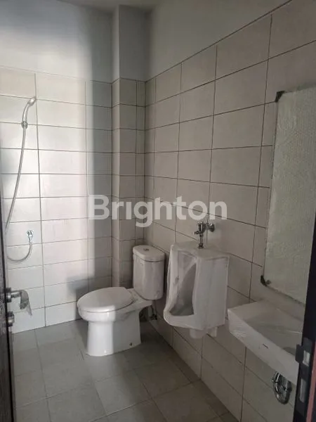 image GUDANG STRATEGIS DI BIZPARK PIK2, 120M² (7)