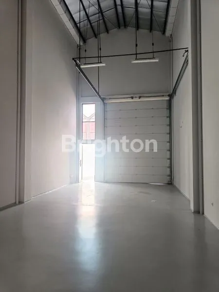 image GUDANG STRATEGIS DI BIZPARK PIK2, 120M² (5)