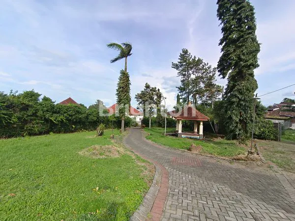 image RUMAH VILLA BESAR 3290M LAWANG  (4)