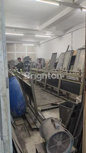 image DIJUAL GEDUNG KANTOR DAN WORKSHOP SURABAYA (7)
