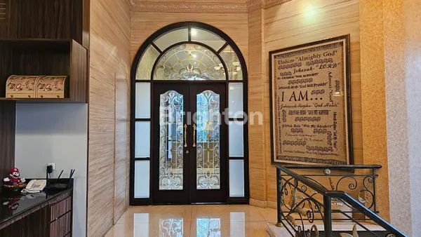 image RUMAH MEWAH ARAYA GALAXY BUMI PERMAI (6)