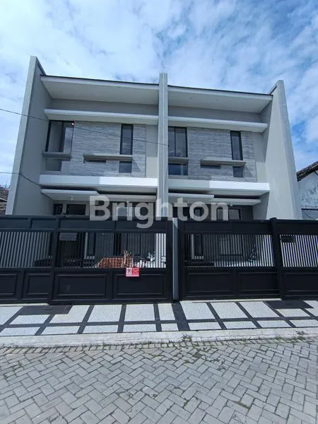 image DI JUAL RUMAH MEWAH DI SURABAYA!!! (1)
