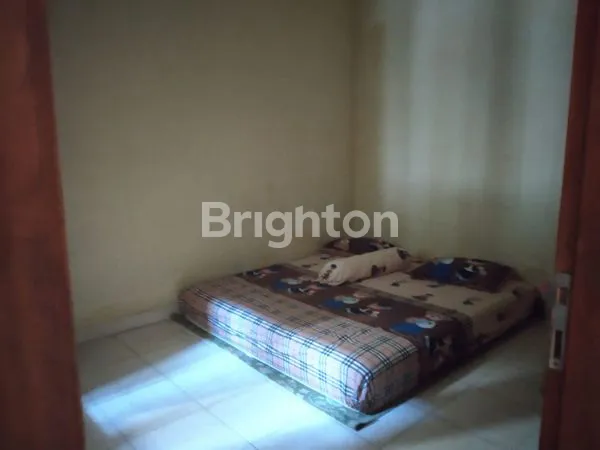 image RUMAH SEWA 2 LANTAI, LT 200M², 3 KT DI SOLO (4)