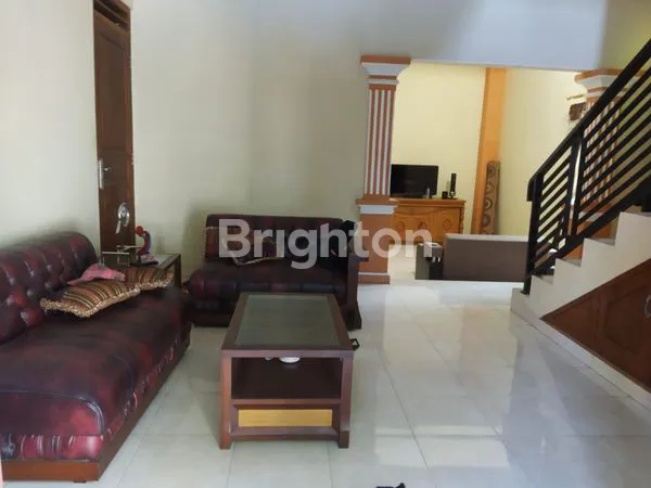 image RUMAH SEWA 2 LANTAI, LT 200M², 3 KT DI SOLO (5)