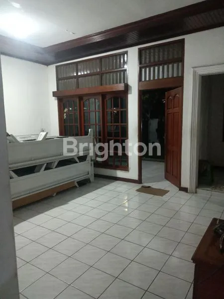 image RUMAH NUANSA KLASIK  DI DUREN SAWIT, SIAP HUNI (2)