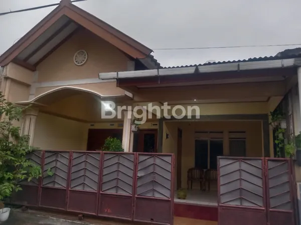 JUAL RUMAH TINGKAT PERUM  MINOMARTANI