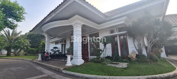 image RUMAH MEGAH DIPUSAT KOTA (3)