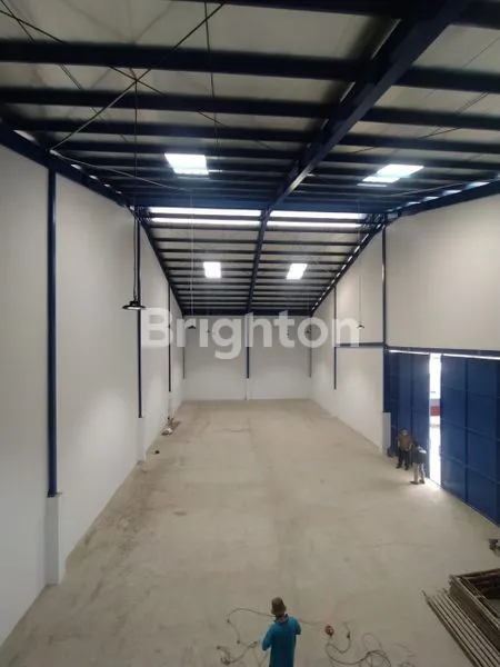 image GUDANG BANGUNAN MANDIRI DENGAN IZIN SEMI INDUSTRI (4)