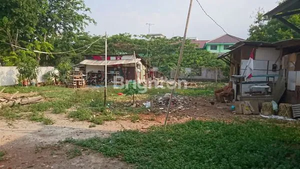 TANAH HOOK DI KOMPLEK AL