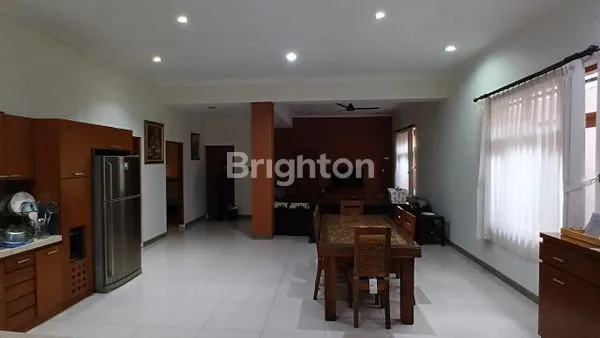 image RUMAH DAN TEMPAT USAHA DI PRIME LOCATION JL. CIHAMPELAS BAWAH (DEKAT NOVOTEL DAN EIGER ADVENTURE) (3)