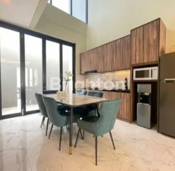 image RUMAH 4 LANTAI EXCLUSIVE LUXURY RESIDENCE MODERN TROPIC MINIMALIS DENGAN ROOFTOP CITY VIEW DESIGN BY  ARSITEK TERNAMA DI PULOMAS, JAKARTA TIMUR (3)