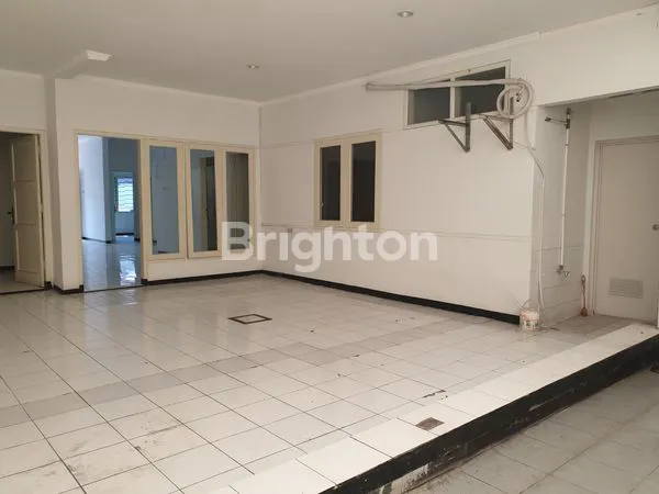 image RUMAH 1 LANTAI SIAP PAKAI, SUDAH RENOVASI, 3+1 KAMAR TIDUR DALAM KOMPLEK ONE GATE ARAYA 2, DEKAT KE RAYA MERR (7)