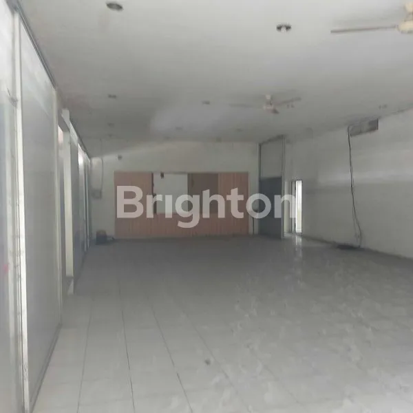 image SHOWROOM DI SEMAMPIR (1)