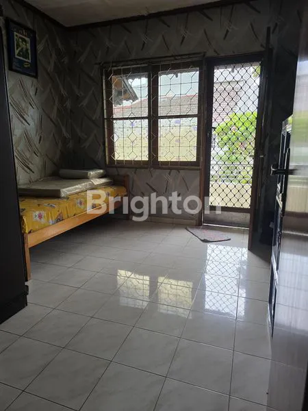 image RUMAH MEWAH 2 LANTAI KEBUN JERUK (5)