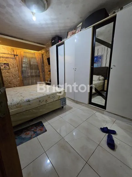 image RUMAH MEWAH 2 LANTAI KEBUN JERUK (3)