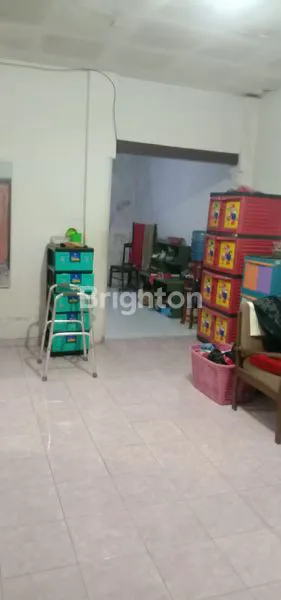 image RUMAH AREA  MERGOSONO, SELANGKAH KE RS PANTI NIRMALA,10MENIT KE PASAR GADANG,8 MENIT (2)