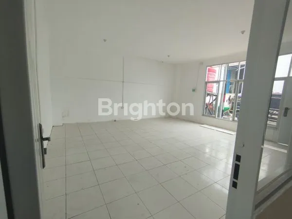 image GUDANG SAMARINDA, LT 690M², 1 MENIT KE TOL (4)