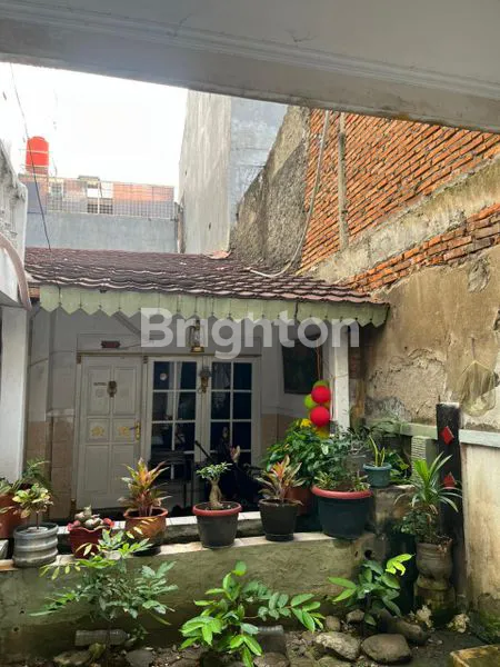 image RUMAH DI LAHAN KOMERSIL STRATEGIS PINGGIR JALAN RAYA DEPAN KAMPUS BINUS SANGAT STRATEGIS KEMANGGISAN PALMERAH DEKAT RAWA BELONG (4)