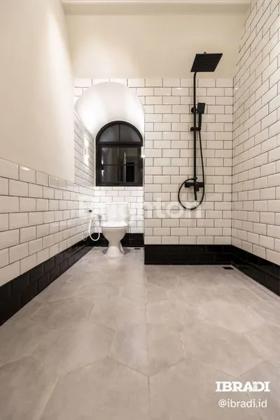 image RUMAH SIAP HUNI  &  MEWAH  3 LANTAI – (7)