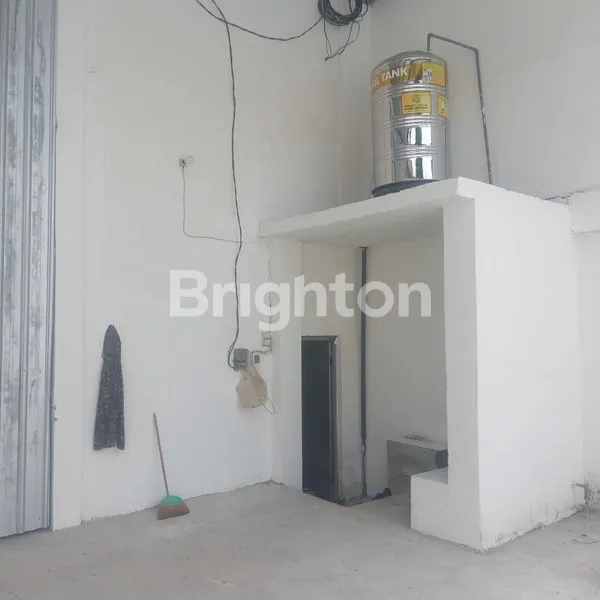 image GUDANG DI SEMAMPIR (2)