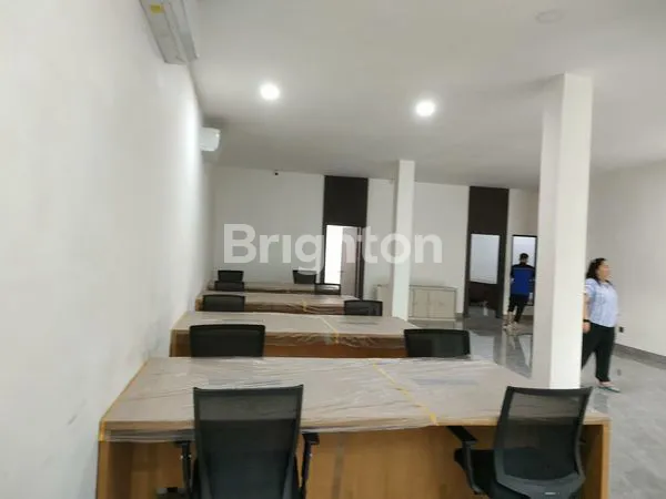 image RUMAH KANTOR  2 TINGKAT DAERAH IMAM BONJOL (3)